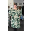 Luftiges Kleid - dunkles grün floral - Onesize 42/44 - 56/58