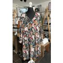 Kleid mit floralem Muster - 3XL - 62/64